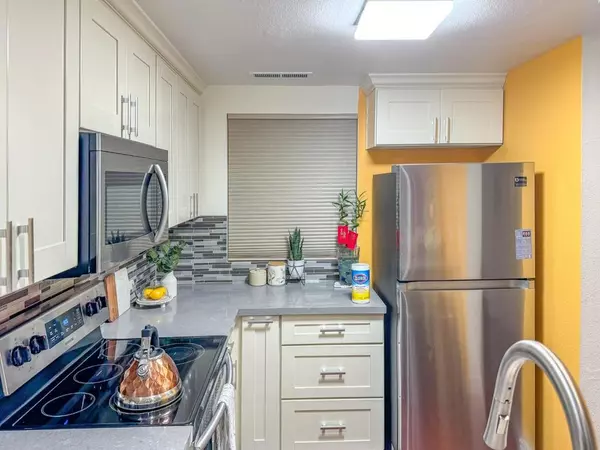 Newark, CA 94560,6281 Joaquin Murieta AVE #B