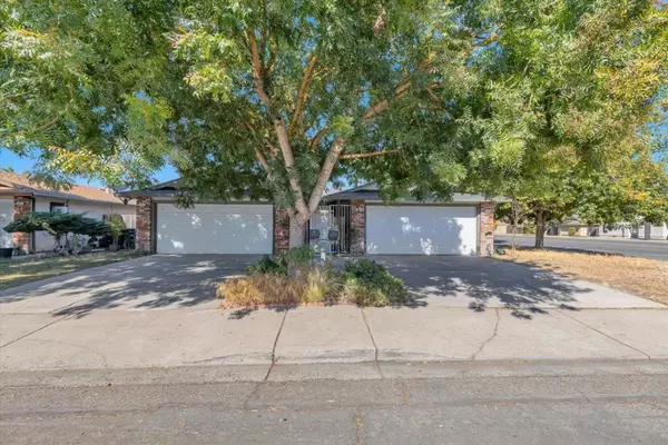 1213 Grand Prix DR, Modesto, CA 95356