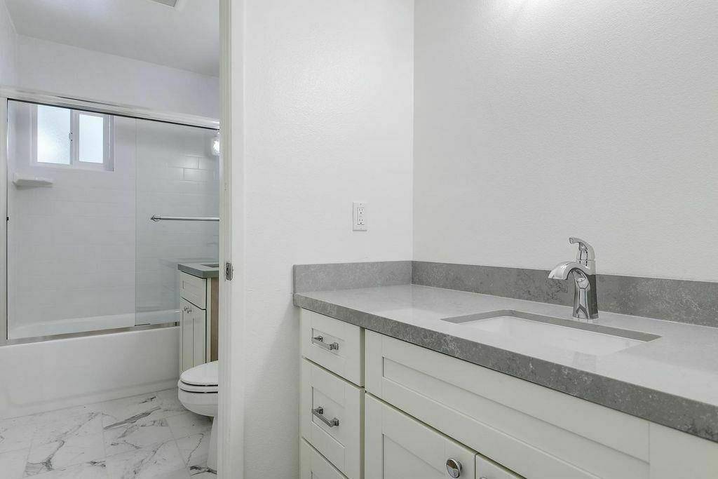 Redwood City, CA 94061,416 Jackson AVE