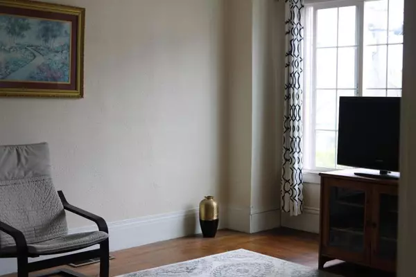 San Francisco, CA 94112,124 Russia AVE