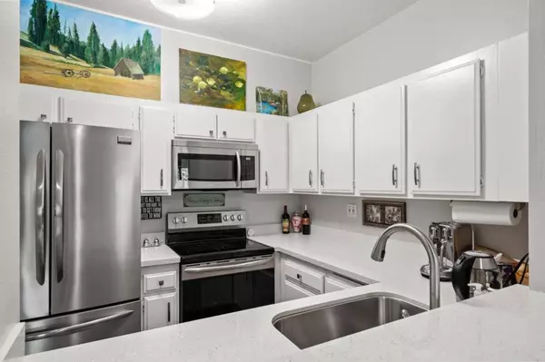 Menlo Park, CA 94025,2140 Santa Cruz AVE #A103