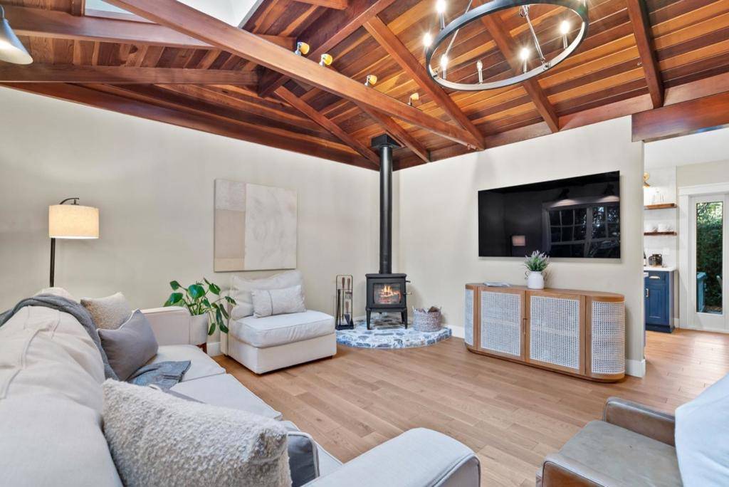 Ben Lomond, CA 95005,110 Pike DR