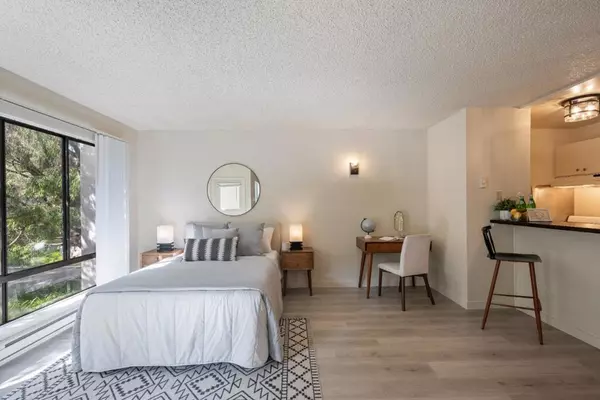 Emeryville, CA 94608,3 Admiral DR #F369