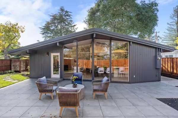 Palo Alto, CA 94306,4175 Wilkie WAY