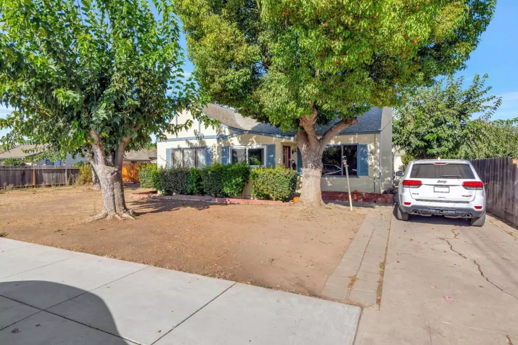 King City, CA 93930,512 Ellis ST