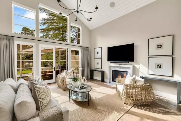 Portola Valley, CA 94028,160 Fawn LN