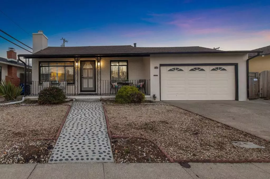 South San Francisco, CA 94080,108 April AVE