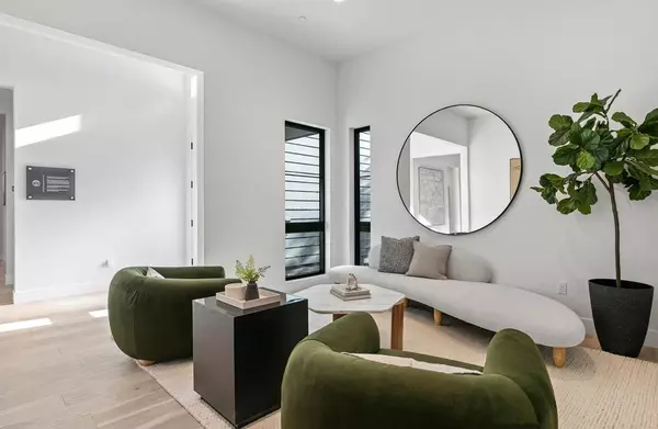 Menlo Park, CA 94025,972 OLIVE ST