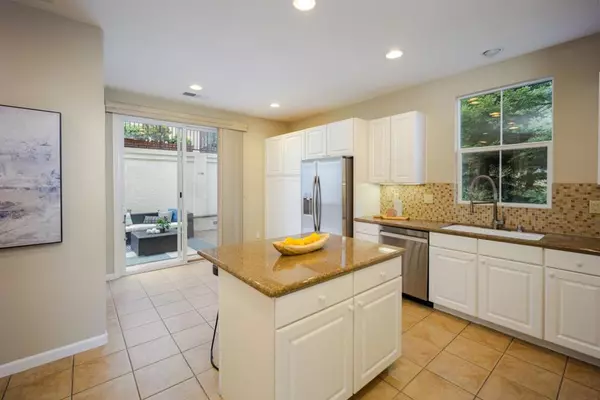 South San Francisco, CA 94080,3228 St Patrick CT