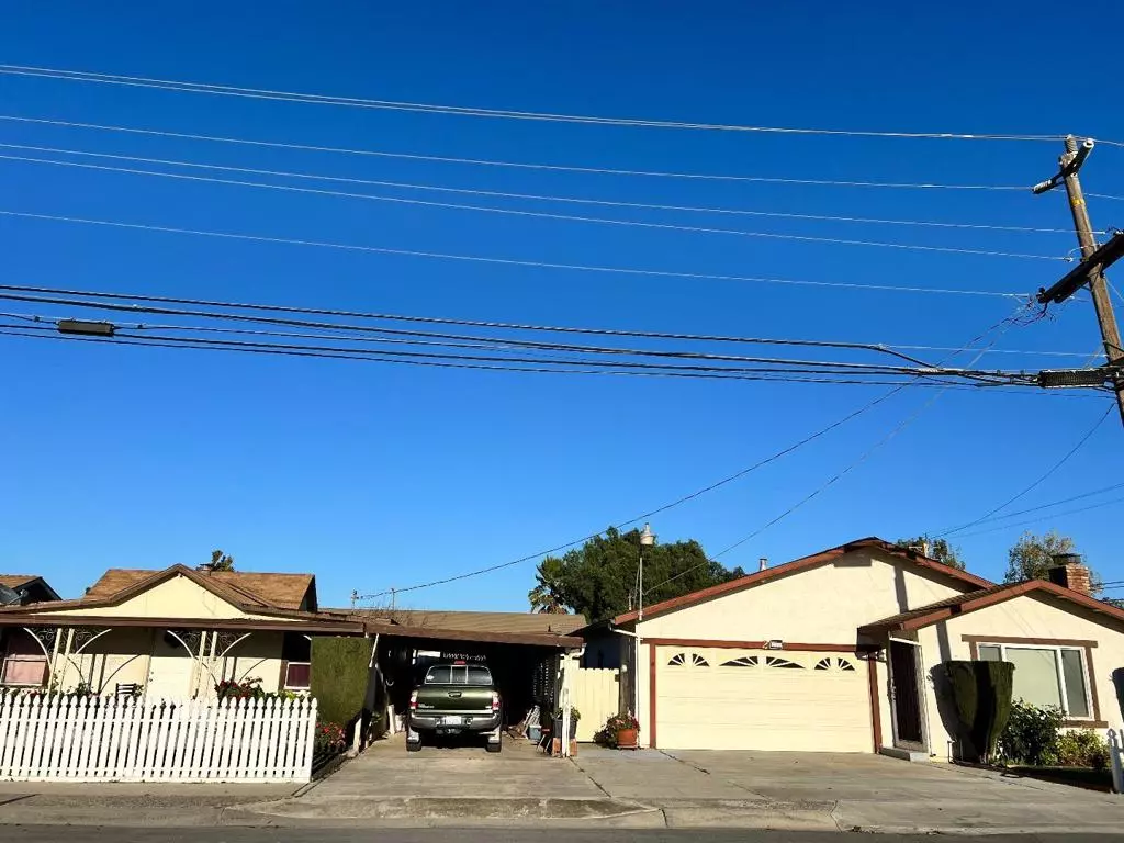 Greenfield, CA 93927,2 11th ST #8