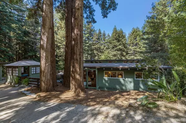 890 Patrol RD, Woodside, CA 94062
