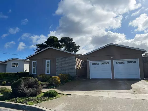 Marina, CA 93933,3028 Kennedy CT