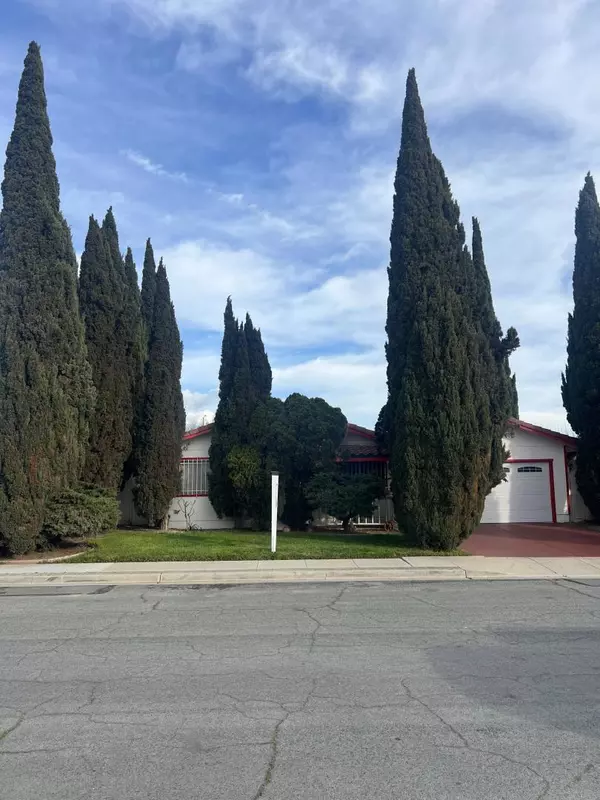 Soledad, CA 93960,304 Maya CIR