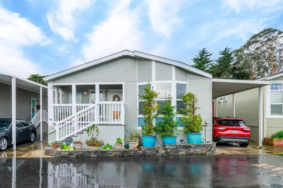 700 Briggs AVE, Pacific Grove, CA 93950