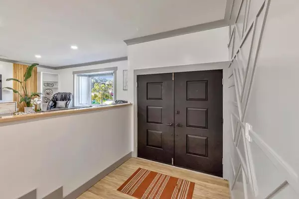 Salinas, CA 93907,9445 Valley Oak WAY