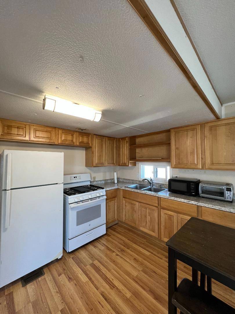 South San Francisco, CA 94080,1700 El Camino Real