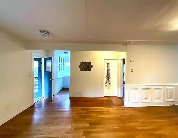 Palo Alto, CA 94306,508 Military WAY