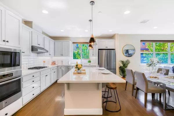 Sunnyvale, CA 94085,381 Santa Diana TER