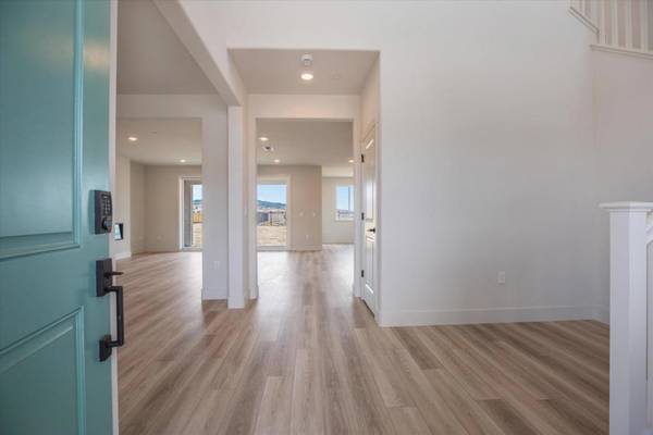 Hollister, CA 95023,178 Luna WAY