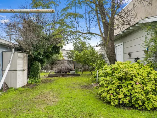 Campbell, CA 95008,882 S McGlincy LN