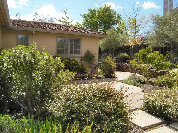 Cupertino, CA 95014,10492 Peralta CT