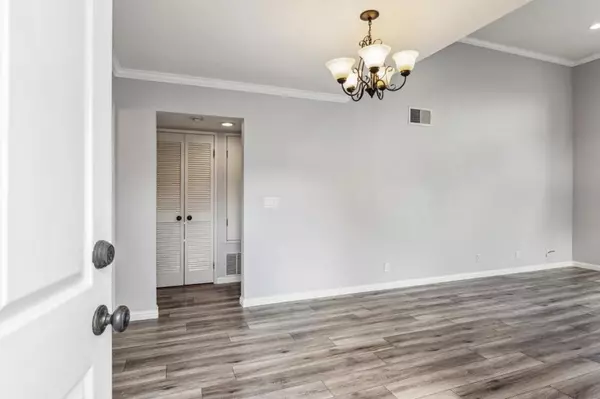 San Mateo, CA 94401,619 Woodside WAY #B