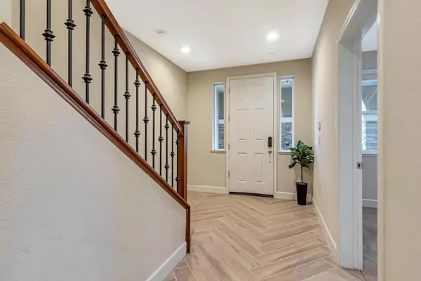 Newark, CA 94560,38933 Snapdragon PL