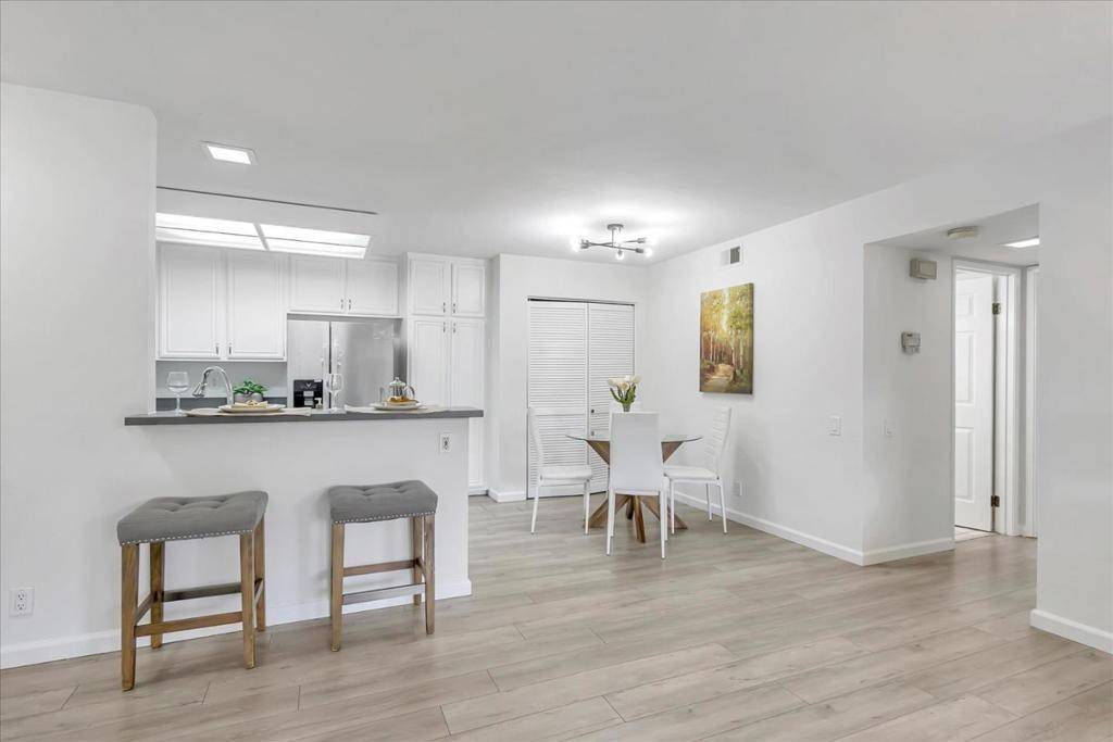 Fremont, CA 94539,275 Hackamore