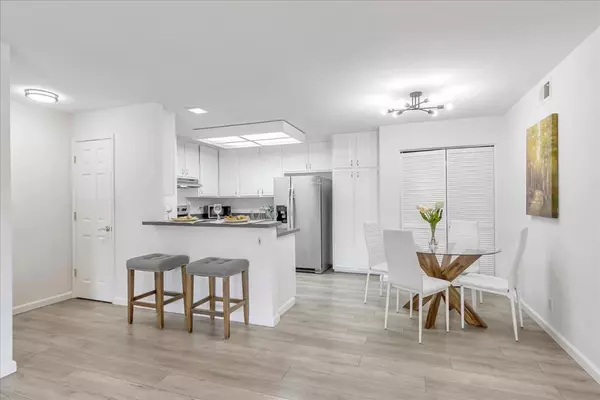 Fremont, CA 94539,275 Hackamore