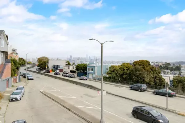 San Francisco, CA 94131,3890 Market ST
