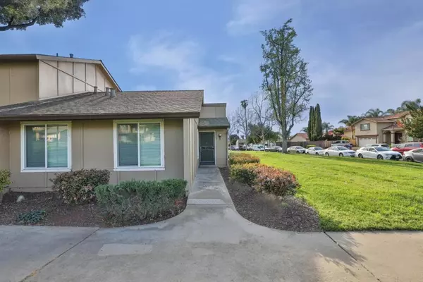 3302 Innerwick LN, San Jose, CA 95121