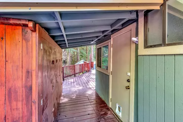 Los Gatos, CA 95033,23389 Glenwood DR
