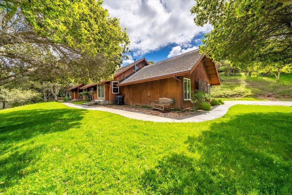 17958 Berta Canyon Rd, Salinas, CA 93907