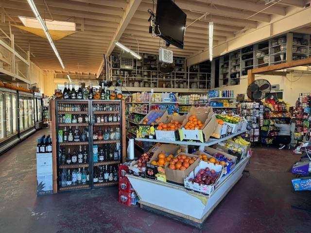 3876 3876 El Camino Real, Palo Alto, CA 94306