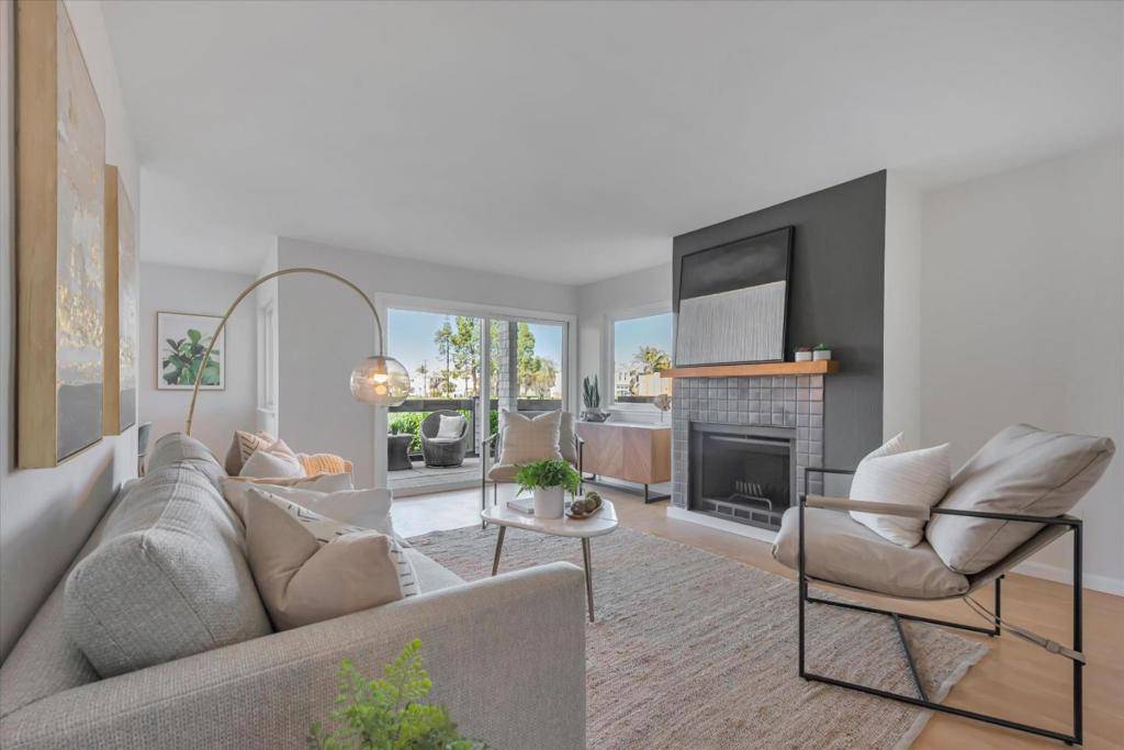 Redwood City, CA 94065,2 Cape Hatteras CT
