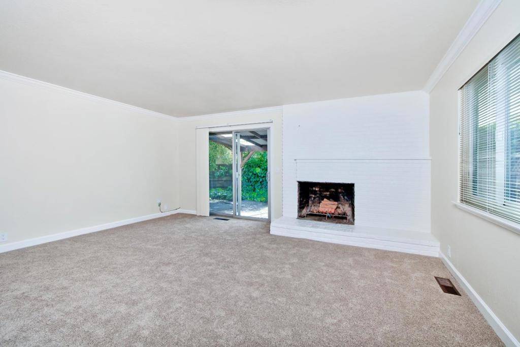 Redwood City, CA 94061,16371639 Palm AVE