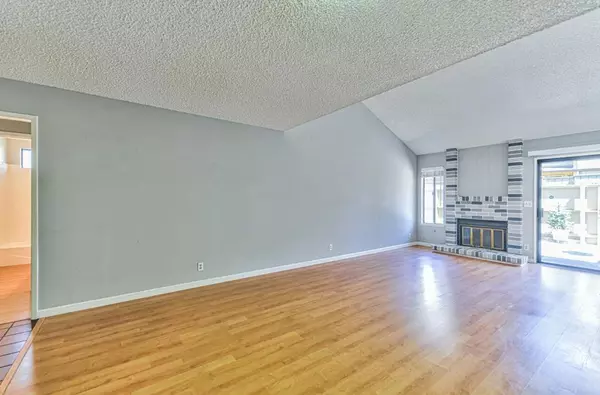 Salinas, CA 93906,1844 Cherokee DR #1