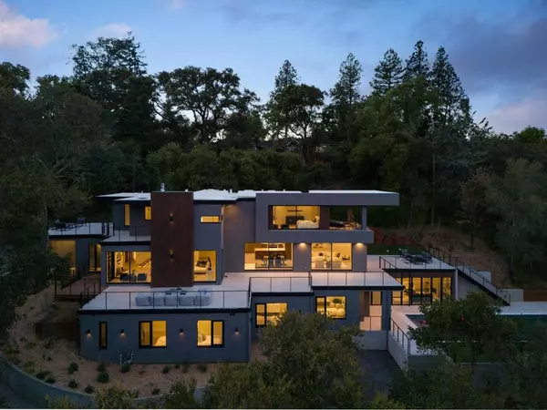 19351 Redberry DR, Los Gatos, CA 95030