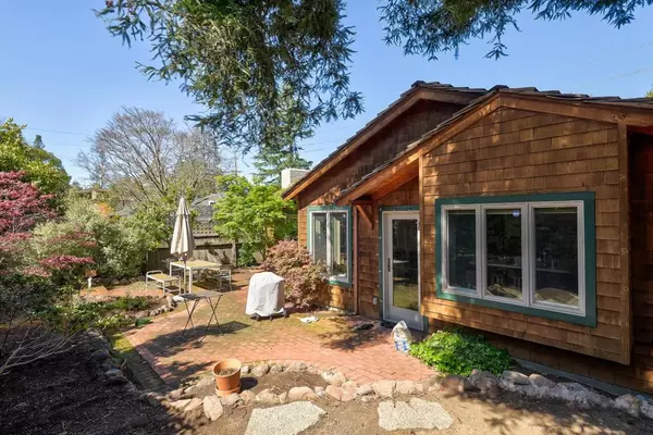 Menlo Park, CA 94025,261 Stanford AVE