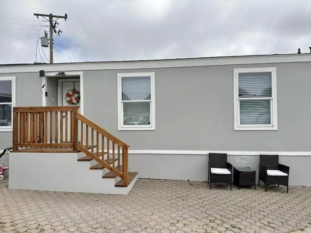 Moss Beach, CA 94038,108 Corona LN