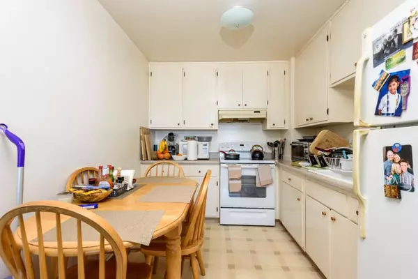 Daly City, CA 94014,887 Bellevue AVE