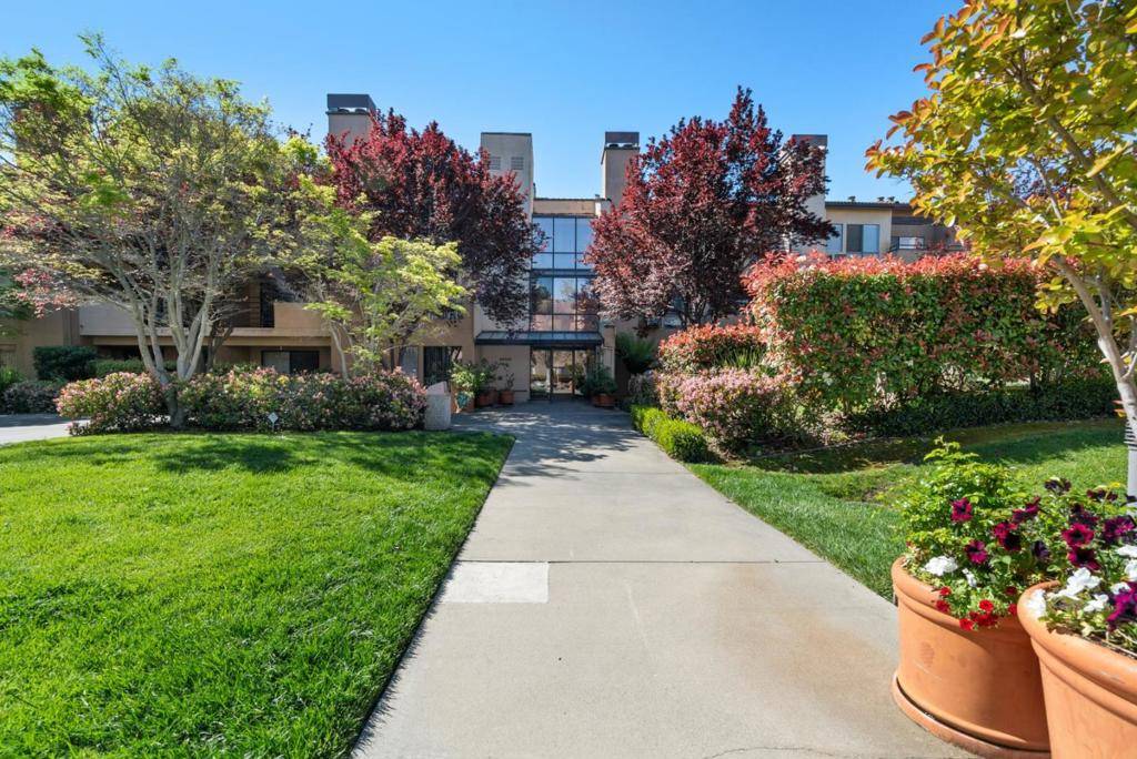Fremont, CA 94538,39109 Guardino DR #331