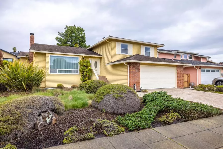 850 Haddock ST, Foster City, CA 94404