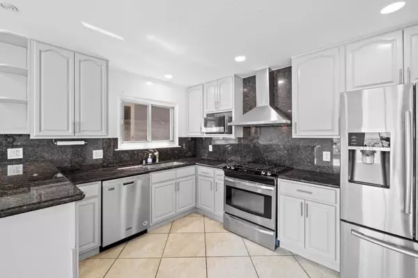 Daly City, CA 94015,55 PENHURST AVE