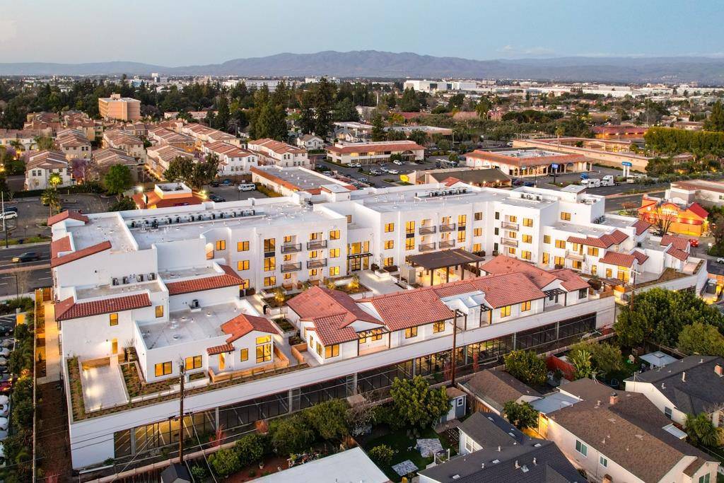 1850 El Camino Real #321, Santa Clara, CA 95050