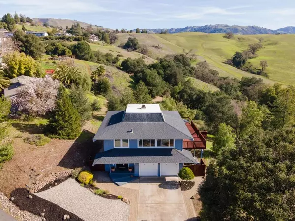Morgan Hill, CA 95037,3360 Oakwood CT