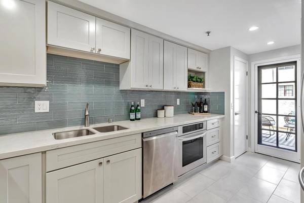 Cupertino, CA 95014,10235 Nile DR