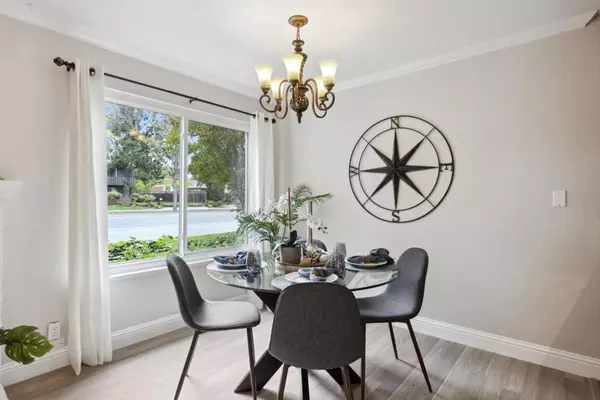 Mountain View, CA 94043,100 E Middlefield RD #5A