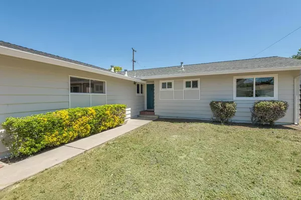 Cupertino, CA 95014,884 Cottonwood DR