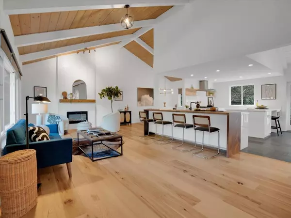 30 Moraga Via, Orinda, CA 94563